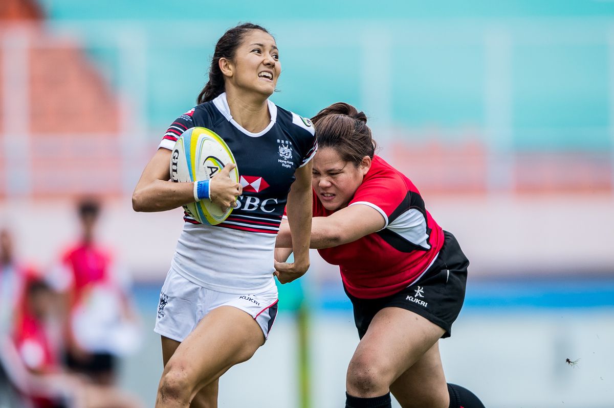 Stephanie Cuvelier marks her return from injury w a brace on debut at China 7s.